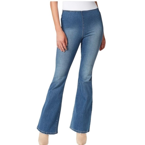 Flare Leg Stretchy Pull on Jeans Women’s Large 11-13 Pull-On - Picture 1 of 8